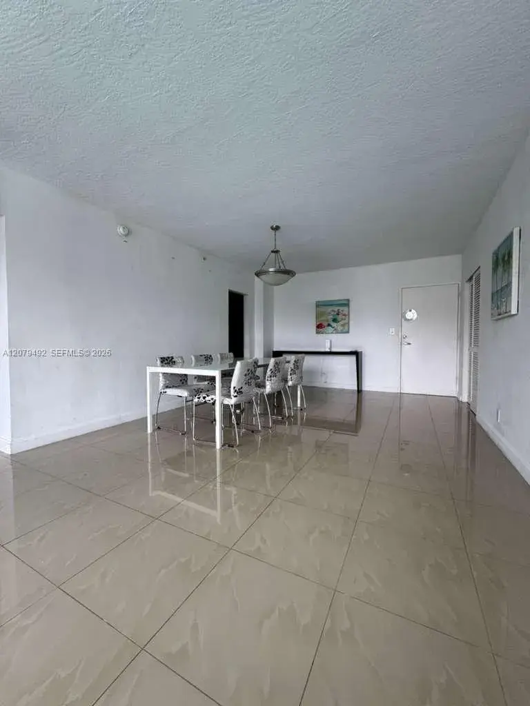 3000 S Ocean Dr # 200, Hollywood FL 33019