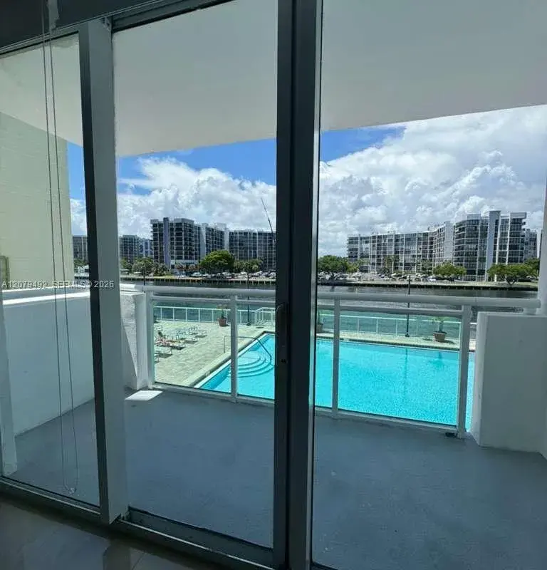 3000 S Ocean Dr # 200, Hollywood FL 33019