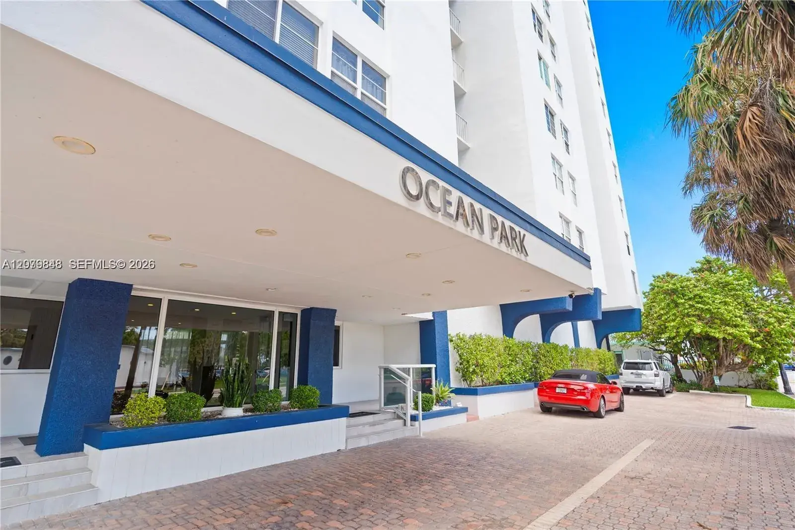 1 bedroom 1 bath Residential for sale at 6450 Collins Ave # 205, Miami Beach FL 33141