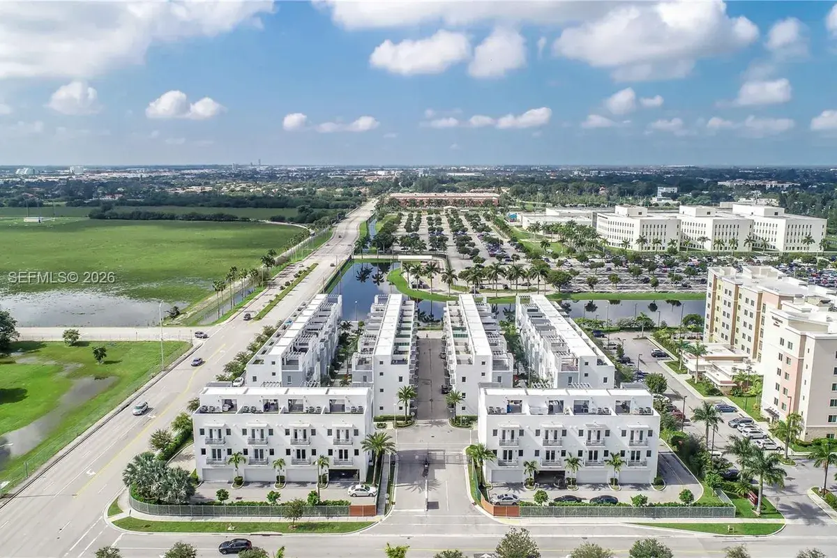 3340 NW 91st Ave, Doral FL 33172