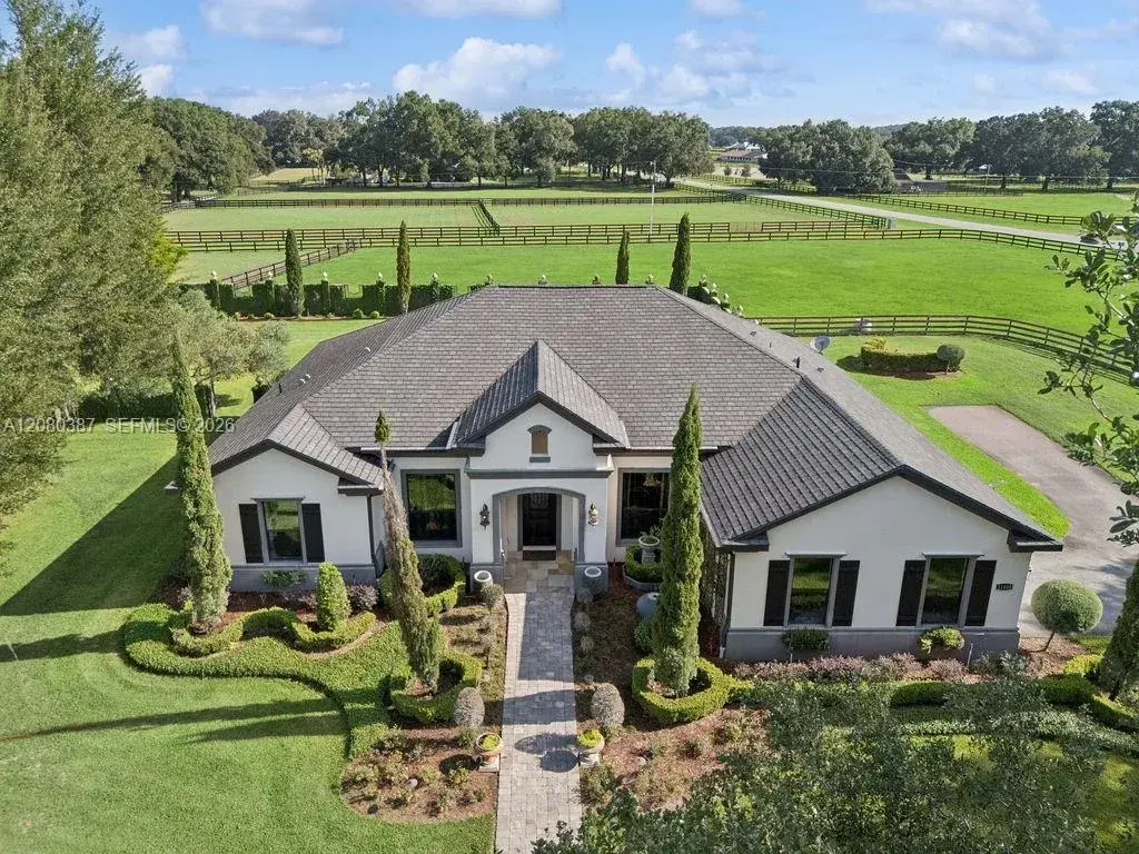 4 bedroom 4 bath Residential for sale at 11408 N Magnolia Ave, Ocala FL 34475