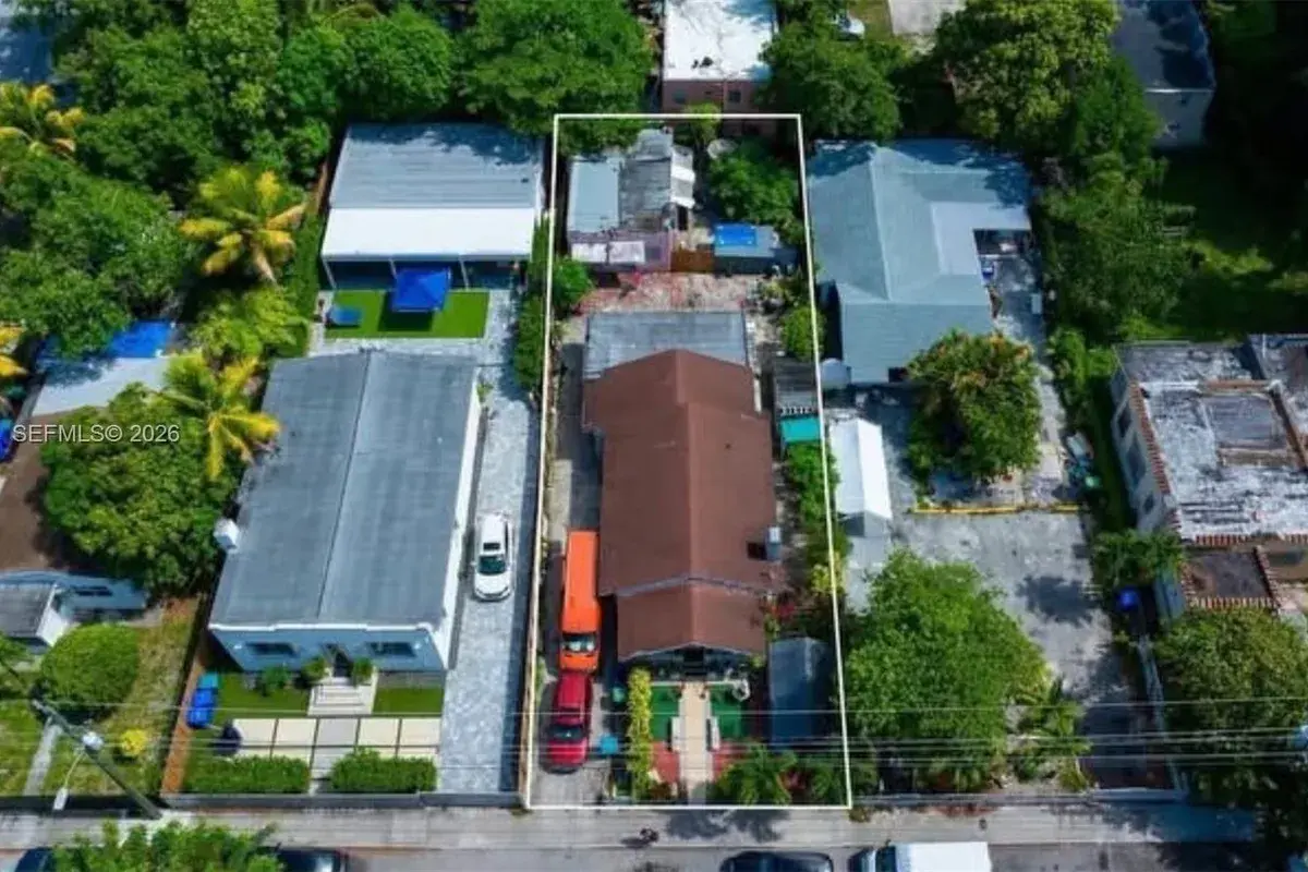 145 NW 31st St, Miami FL 33127