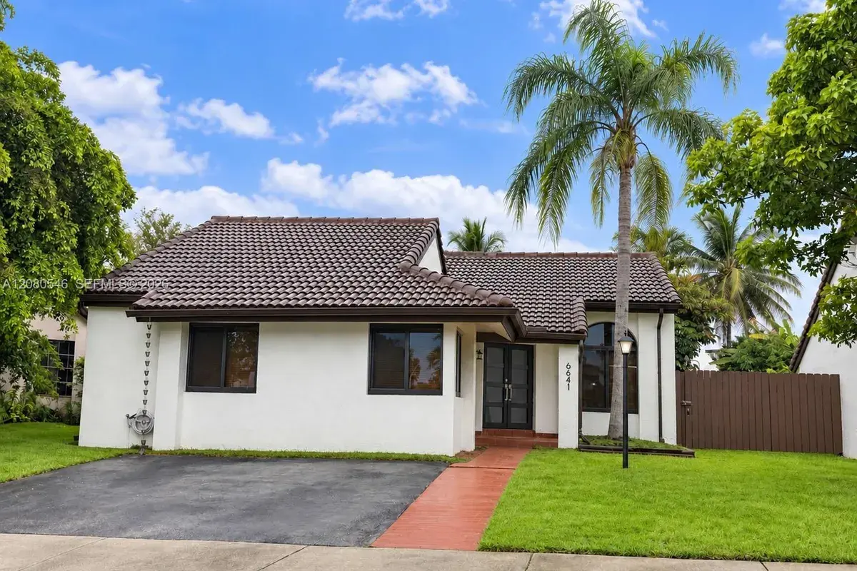 6641 SW 127 PATH # 6641, Miami FL 33183
