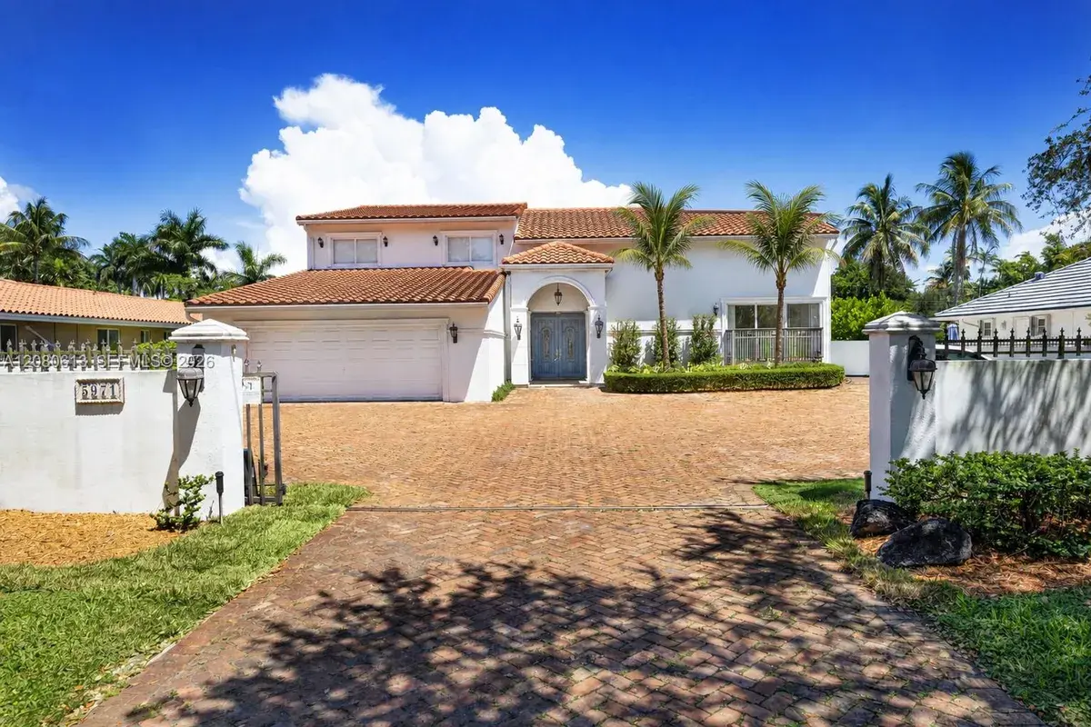 5971 SW 88th St, South Miami FL 33156