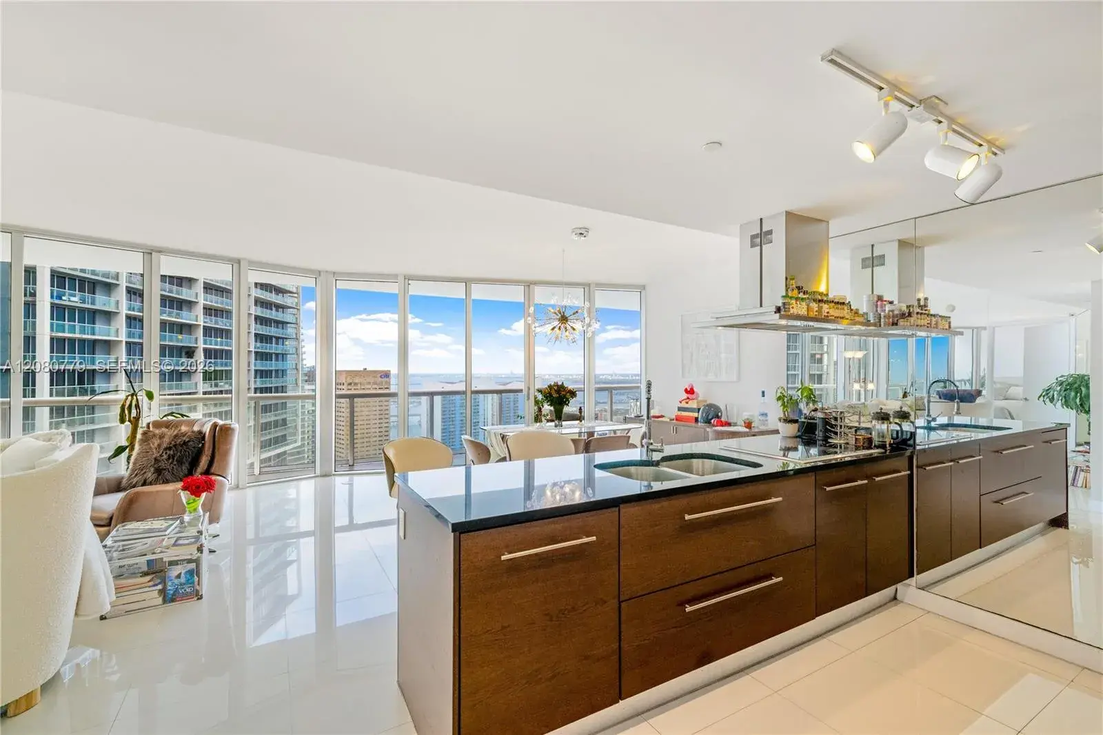 2 bedroom 2 bath Residential for sale at 495 Brickell Ave # 4704, Miami FL 33131