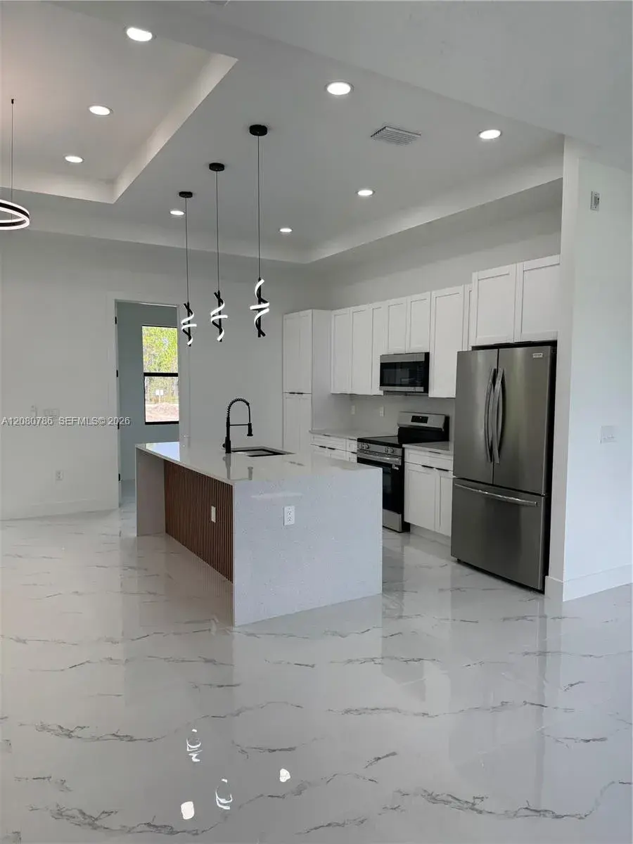 3 bedroom 2 bath Residential Lease for rent at 842 Nina Ave, Lehigh Acres FL 33974