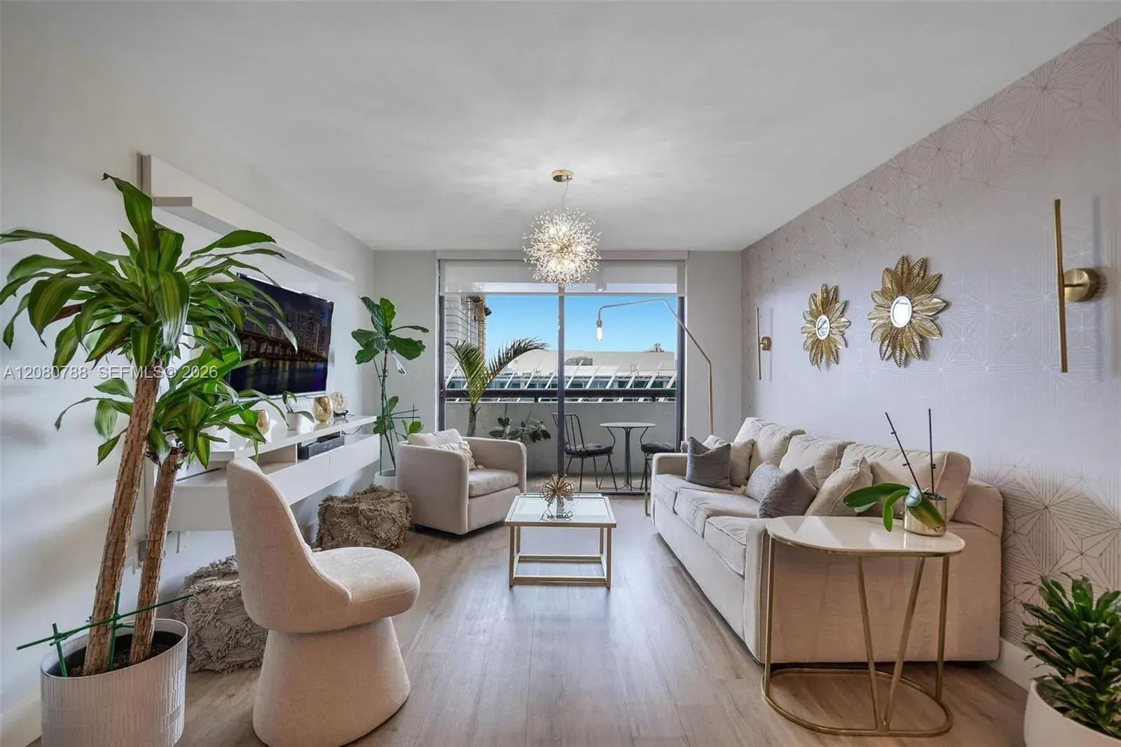 2 bedroom 2 bath Residential for sale at 1775 Washington Ave # 6E, Miami Beach FL 33139