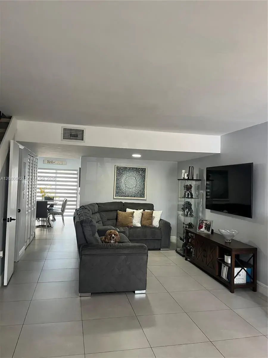 2 bedroom 2 bath Residential for sale at 12277 SW 16th Ter # Y, Miami FL 33175