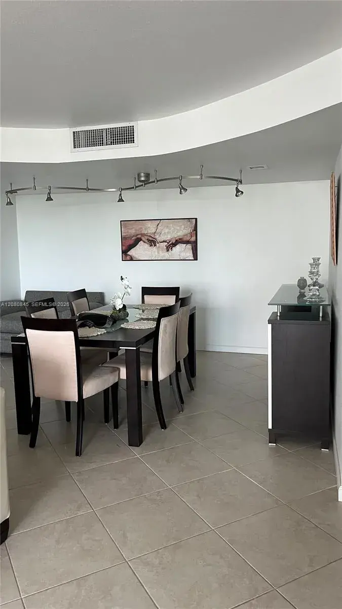 2751 S Ocean Dr # 406S, Hollywood FL 33019
