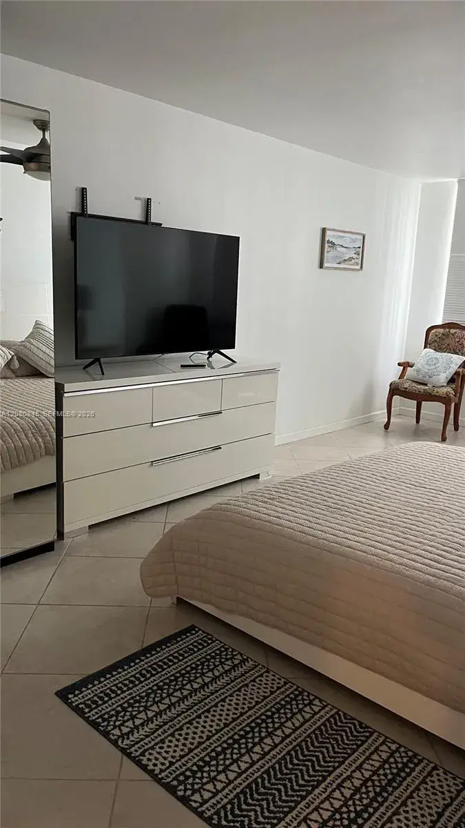 2751 S Ocean Dr # 406S, Hollywood FL 33019