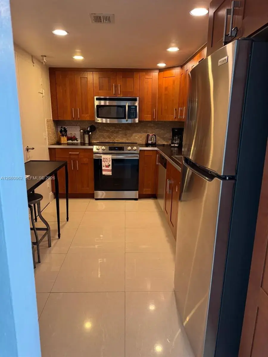 3801 S Ocean Dr # 15A, Hollywood FL 33019