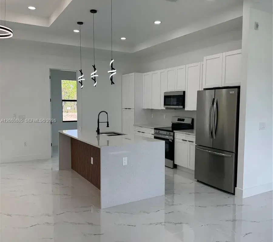 842 Nina Ave, Lehigh Acres FL 33974