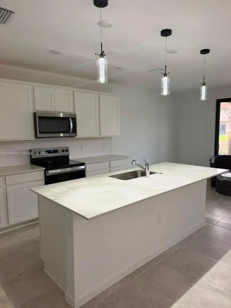 1527 Fells Cove Ln # 1527, Cape Coral FL 33909