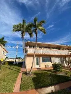 1 bedroom 1 bath Residential for sale at 925 SW 11th Ave # 1, Hallandale Beach FL 33009