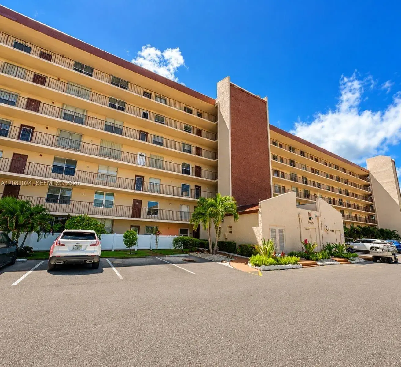1 bedroom 2 bath Residential for sale at 14575 Bonaire Blvd # 204, Delray Beach FL 33446