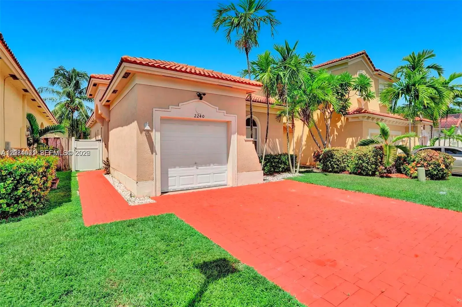 2240 NE 37th Rd, Homestead FL 33033