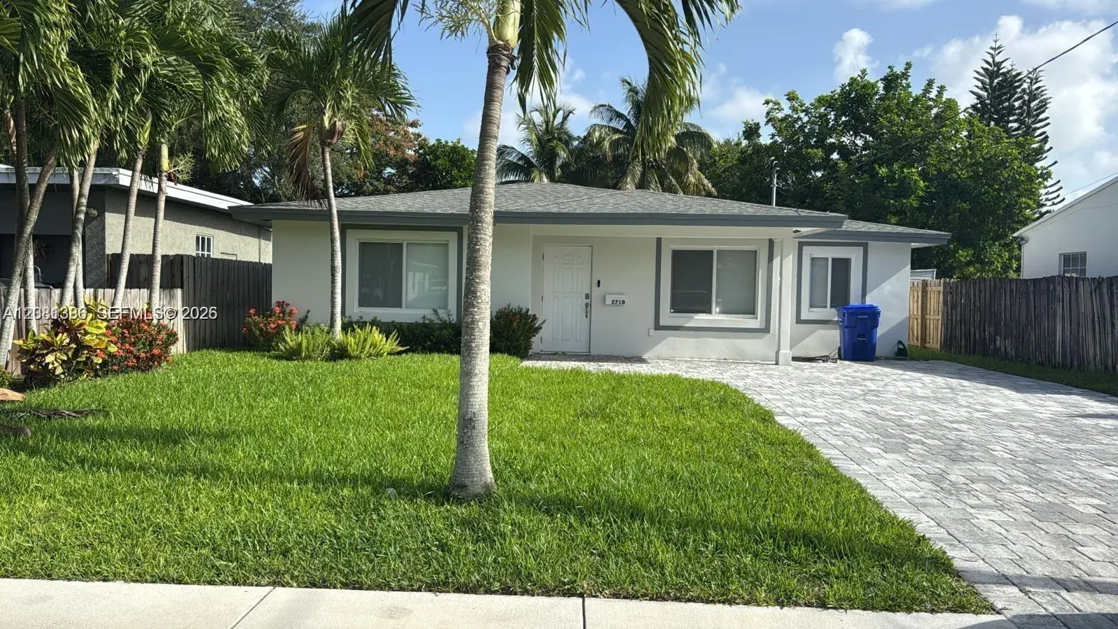 2 bedroom 2 bath Residential Lease for rent at 2710 Grant St, Hollywood FL 33020