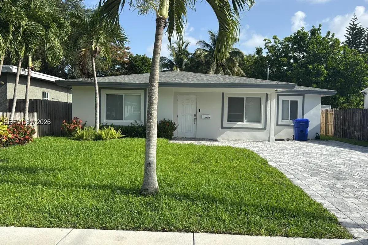2710 Grant St, Hollywood FL 33020