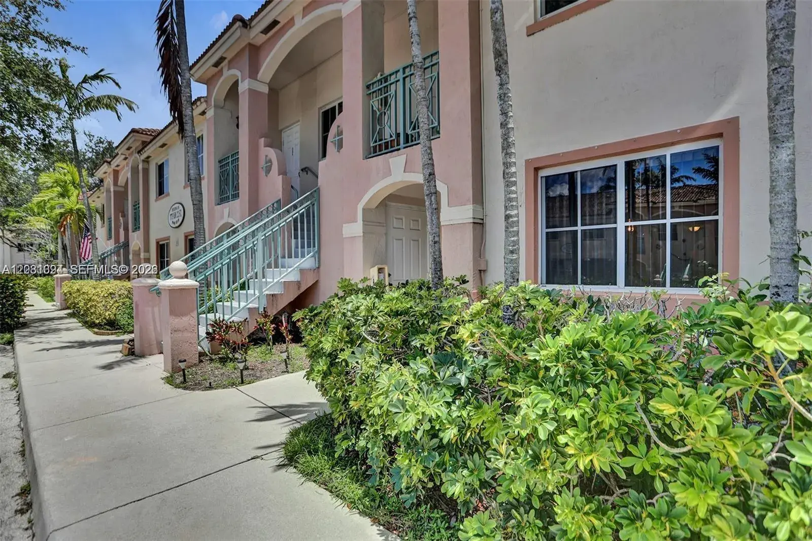 2 bedroom 2 bath Residential for sale at 7775 NW 22nd St # 105, Pembroke Pines FL 33024