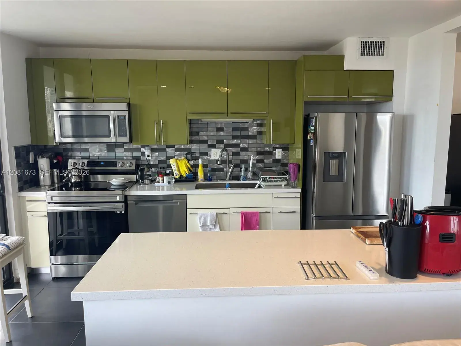 3 bedroom 2 bath Residential Lease for rent at 18151 NE 31st Ct # 1201, Aventura FL 33160