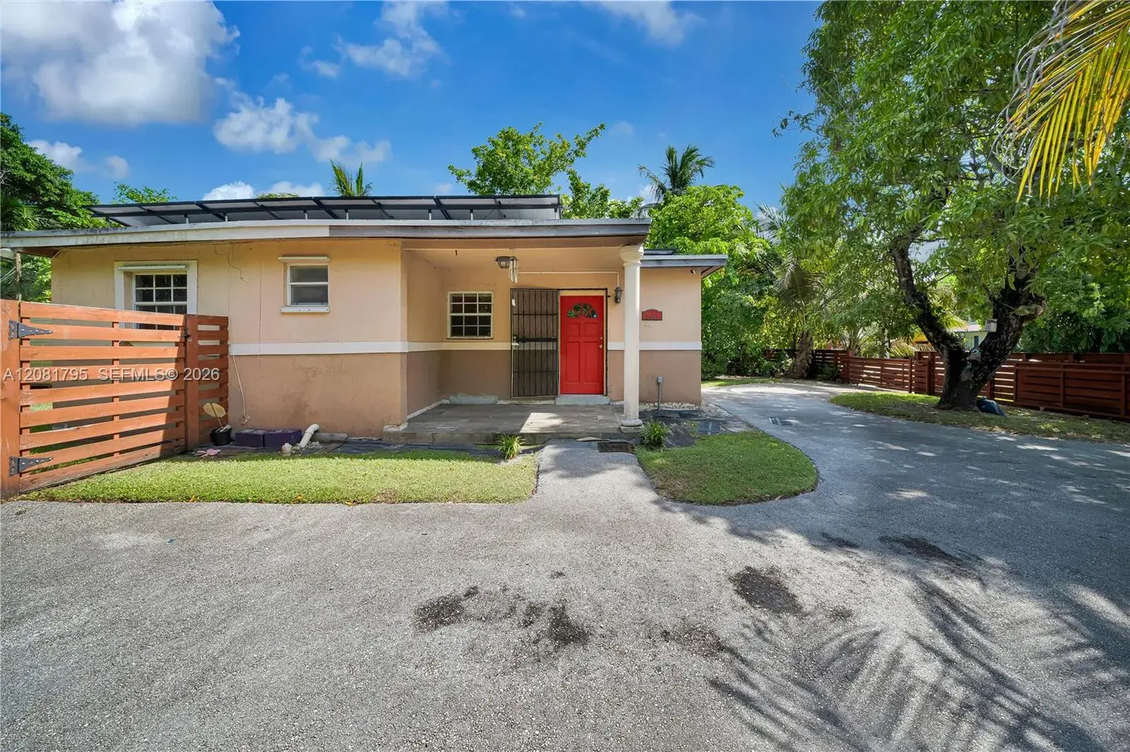 6401 SW 63rd Ct, South Miami FL 33143