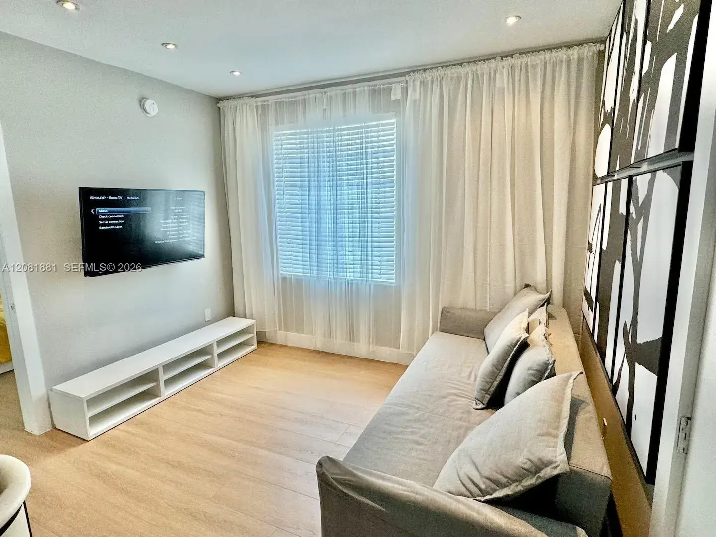 2 bedroom 1 bath Residential for sale at 750 Collins Ave # 206, Miami Beach FL 33139