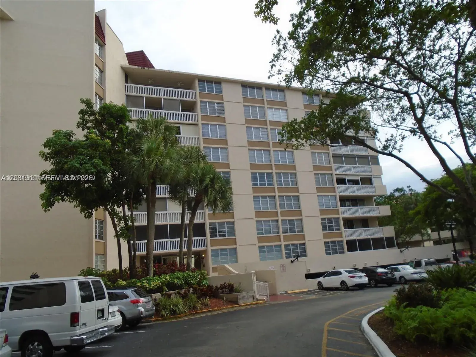 2 bedroom 2 bath Residential for sale at 6921 Environ Blvd # 4P, Lauderhill FL 33319