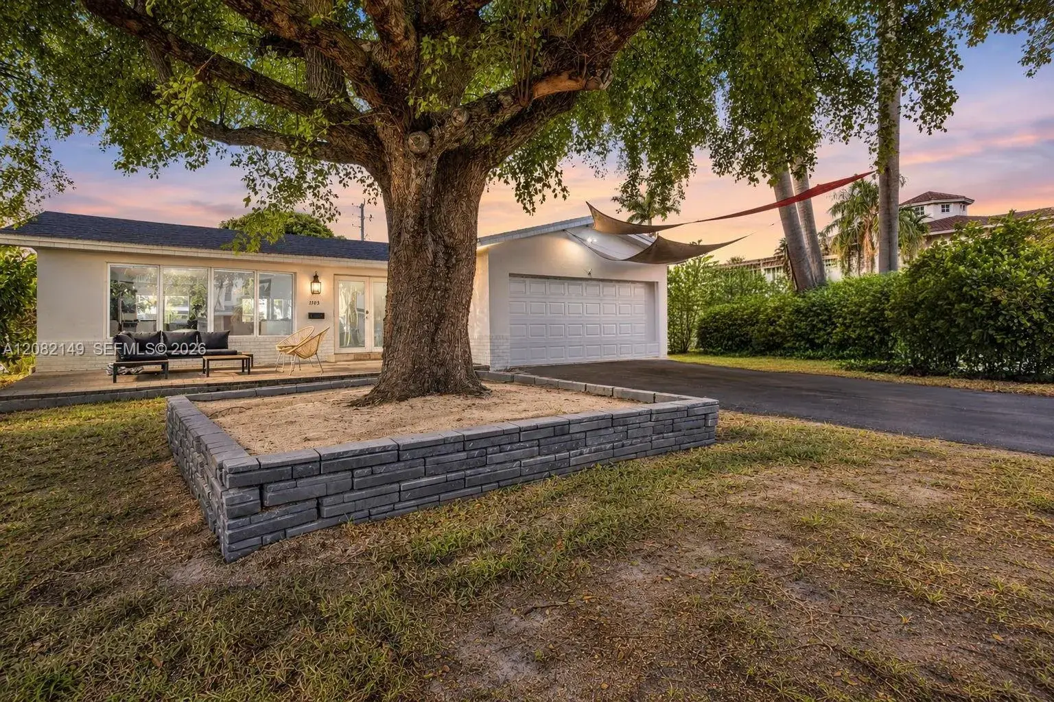 3 bedroom 2 bath Residential for sale at 1103 Washington St, Hollywood FL 33019