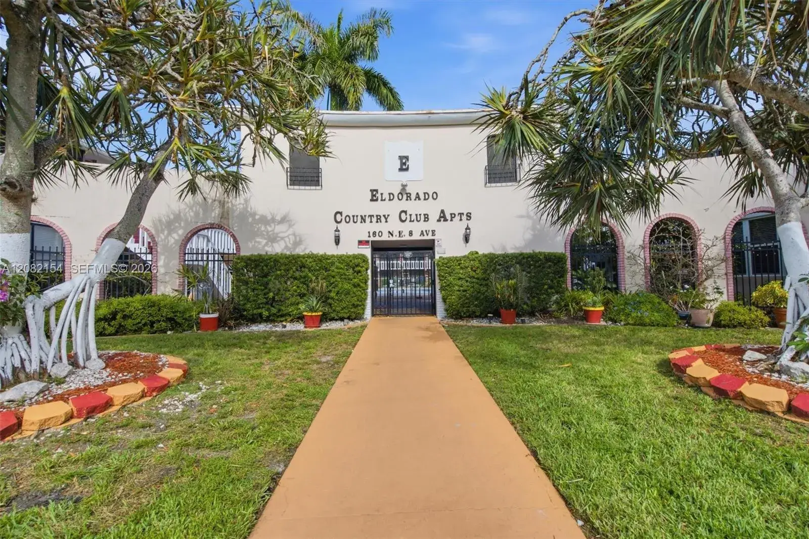 160 NE 8th Ave # 1A, Hallandale Beach FL 33009
