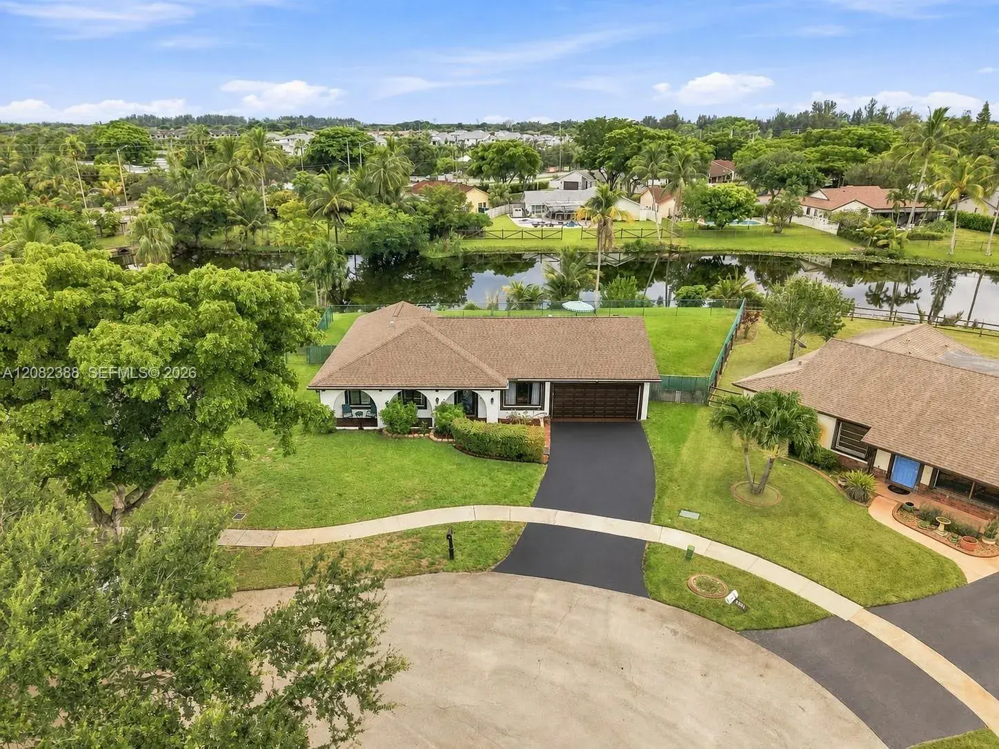 8656 SW 50th St, Cooper City FL 33328