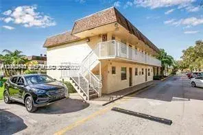 1 bedroom 1 bath Residential for sale at 4841 NW 9th Dr # 4841, Plantation FL 33317