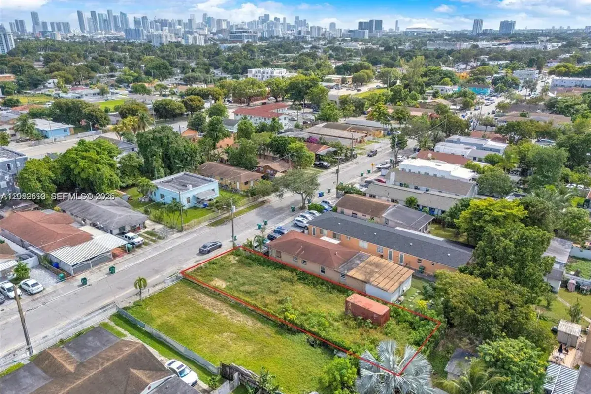 3118 NW 22nd Ct, Miami FL 33142