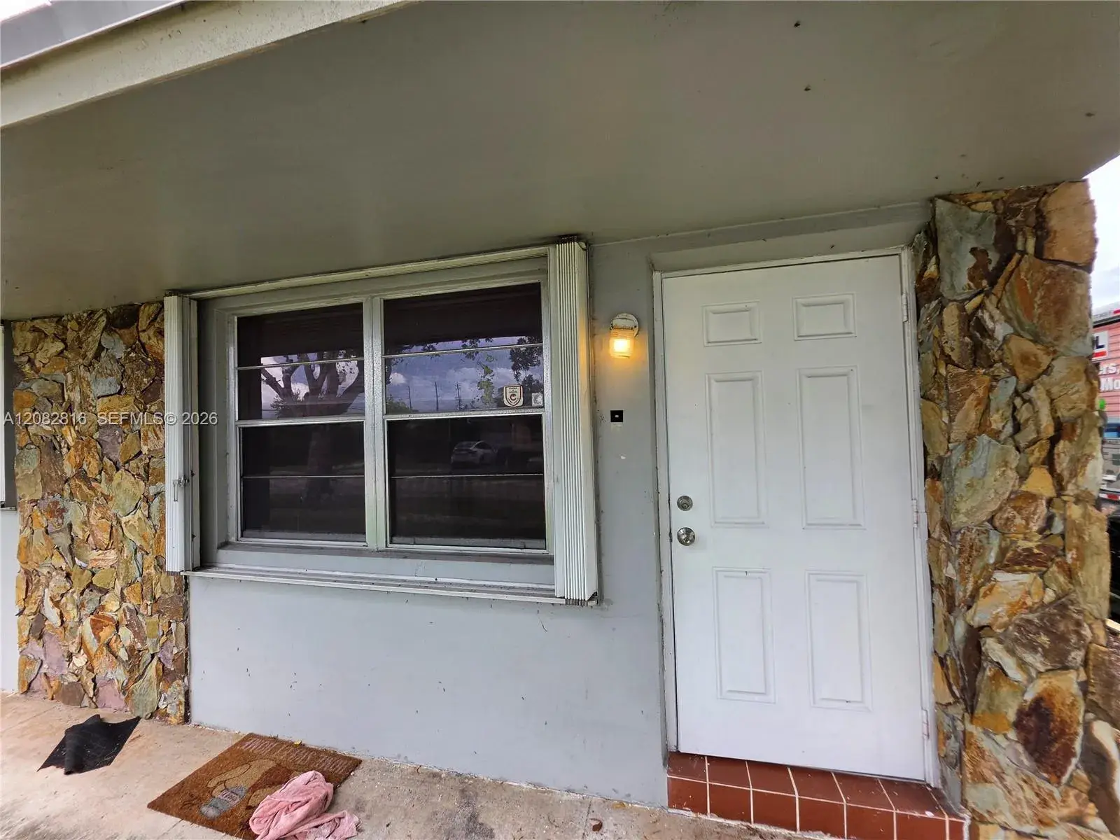 2 bedroom 1 bath Residential Lease for rent at 1961 Liberty St # 1, Hollywood FL 33020