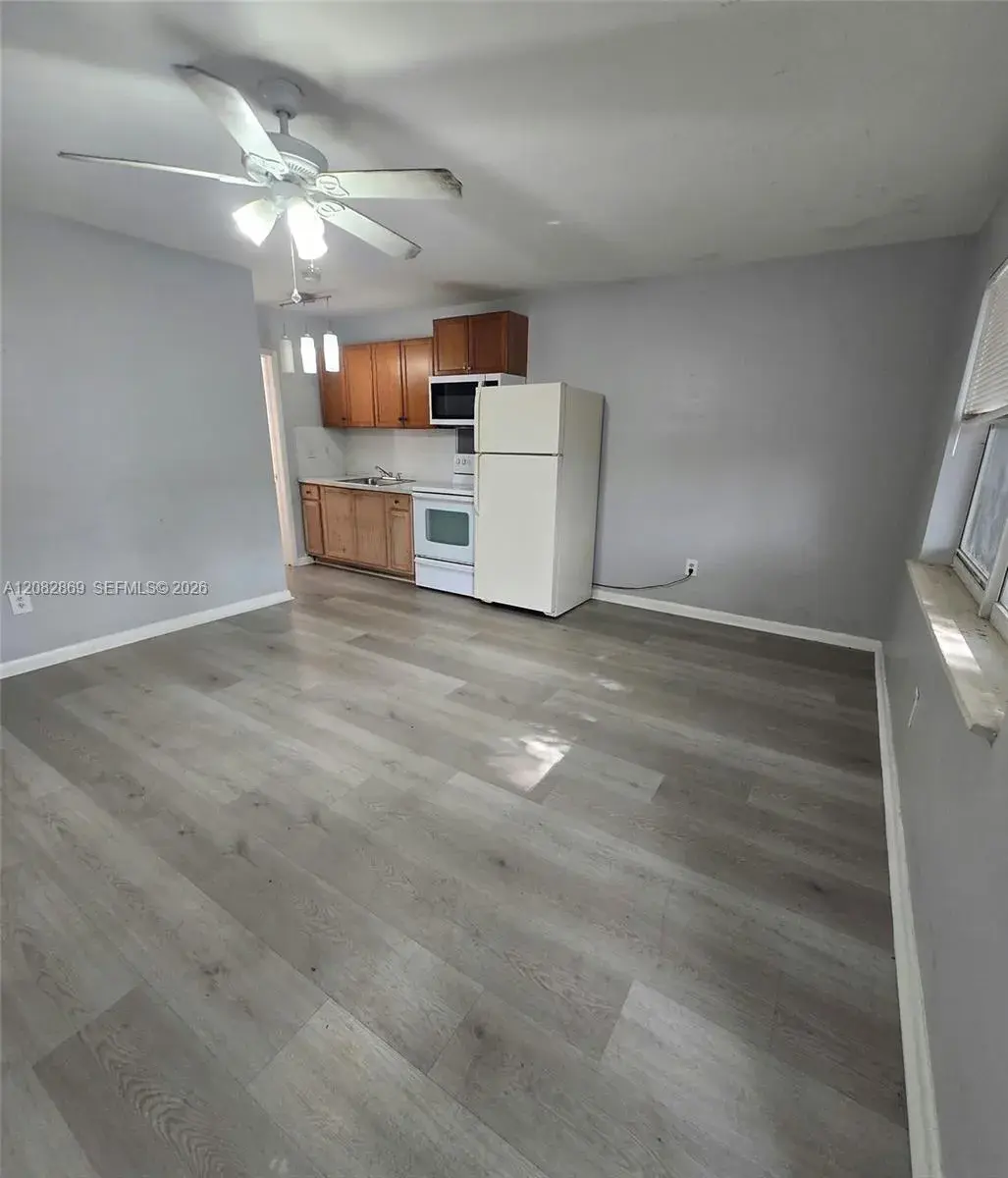 3981 SW 12th Pl # 4, Fort Lauderdale FL 33312