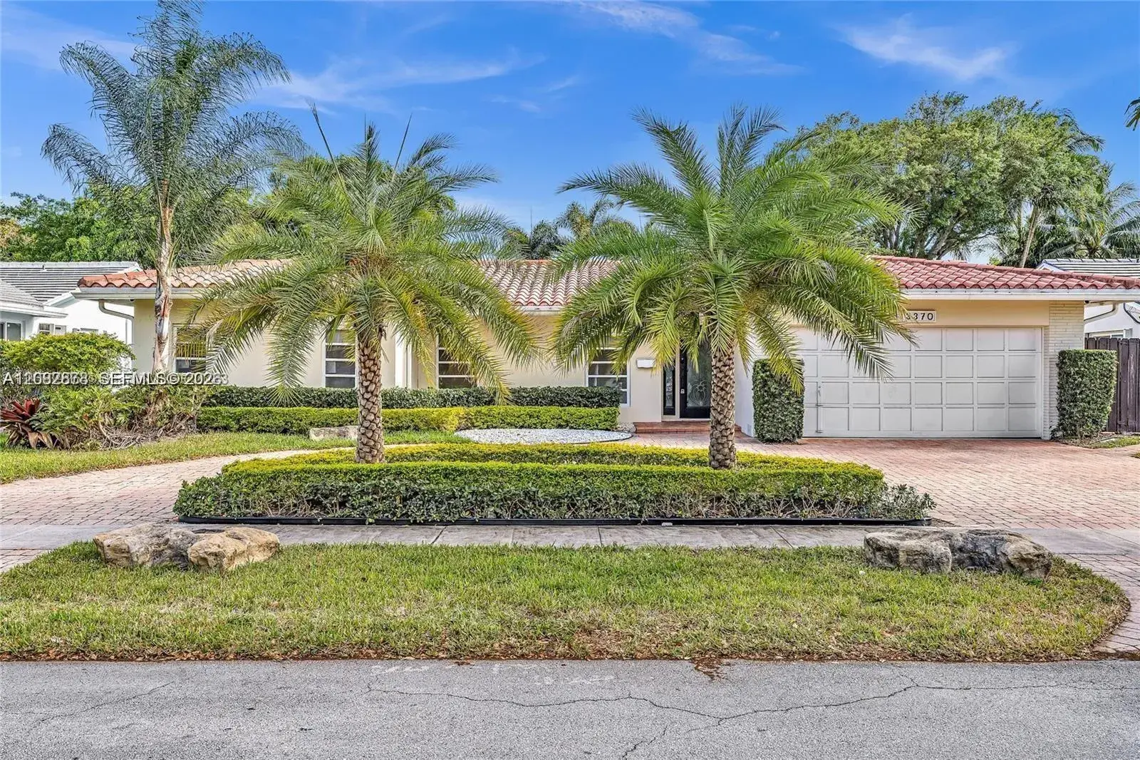 6 bedroom 3 bath Residential Lease for rent at 3370 N 36th Pl, Hollywood FL 33021