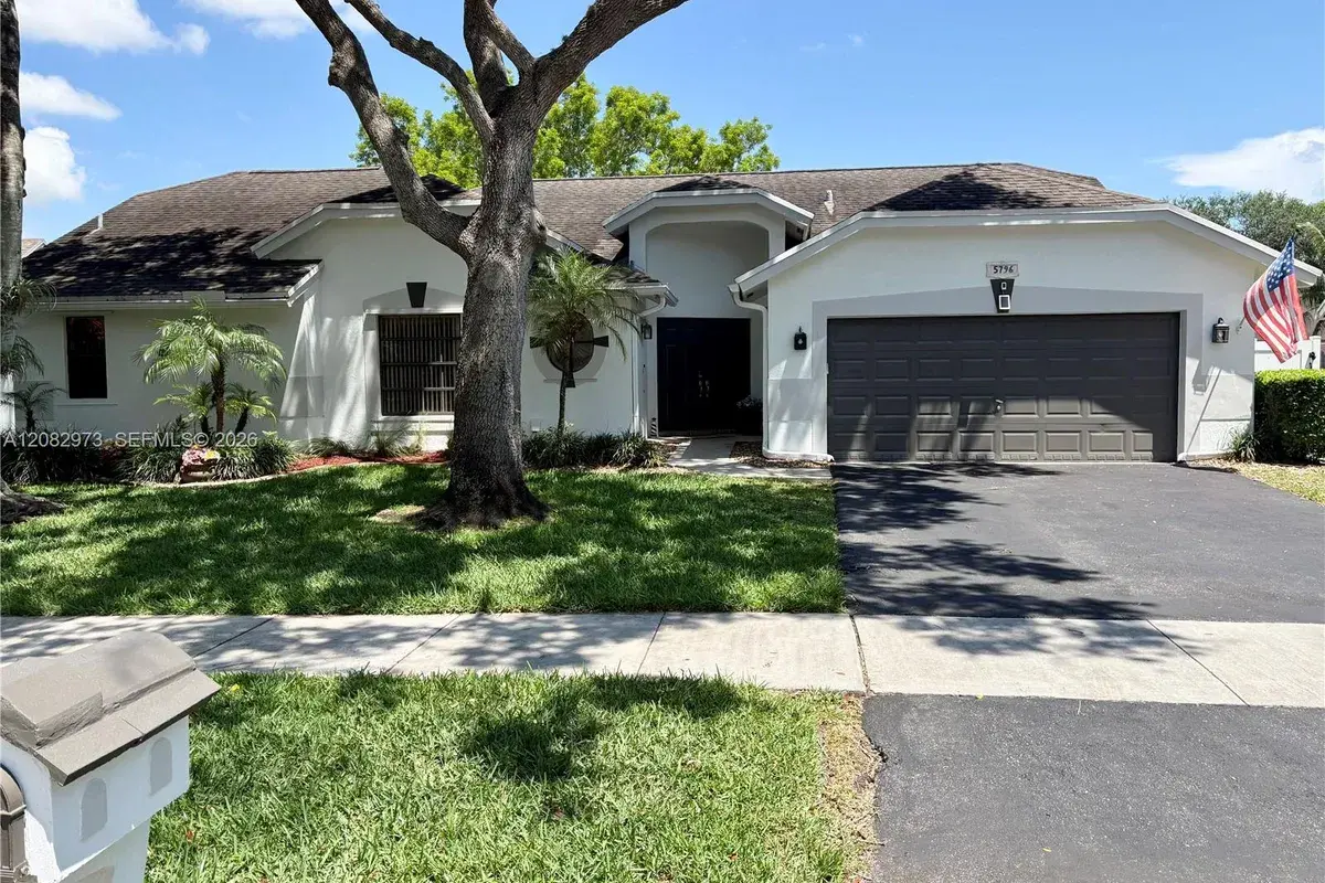 5796 SW 89th Way, Cooper City FL 33328