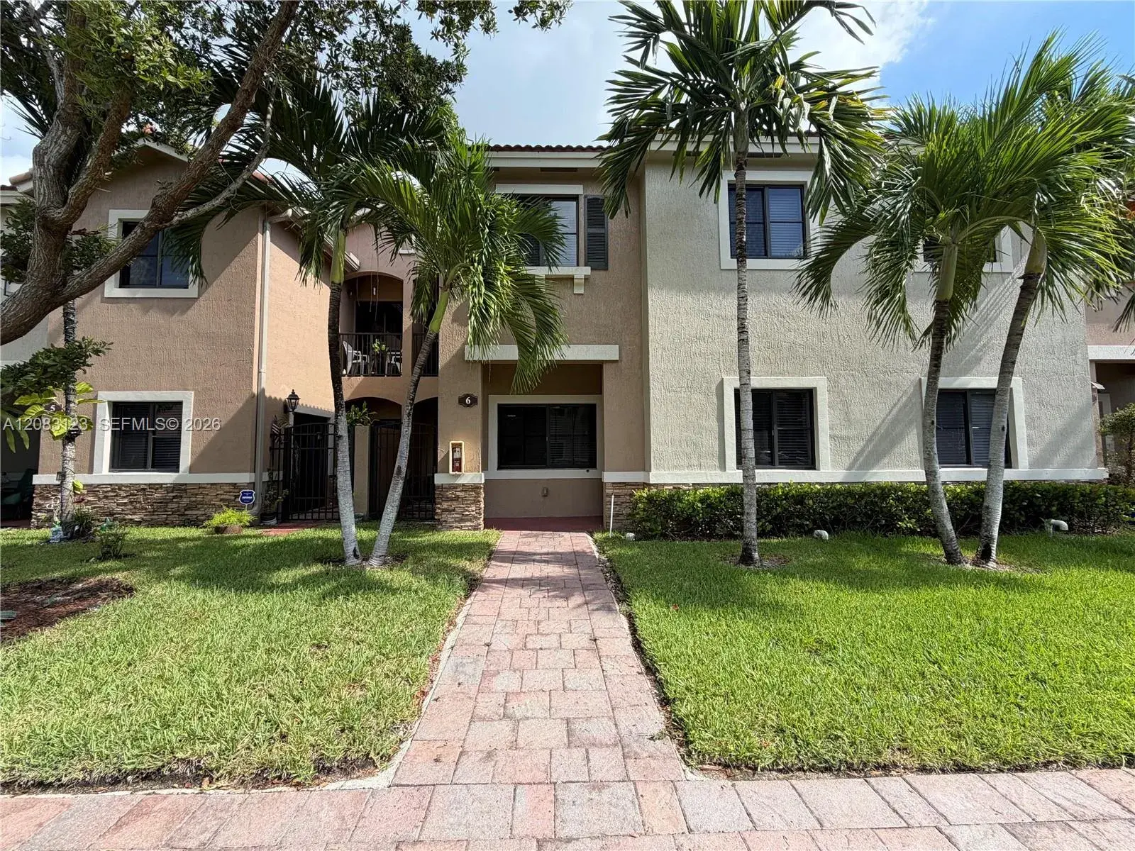 3 bedroom 2 bath Residential for sale at 22411 SW 88th Pl # 26, Cutler Bay FL 33190