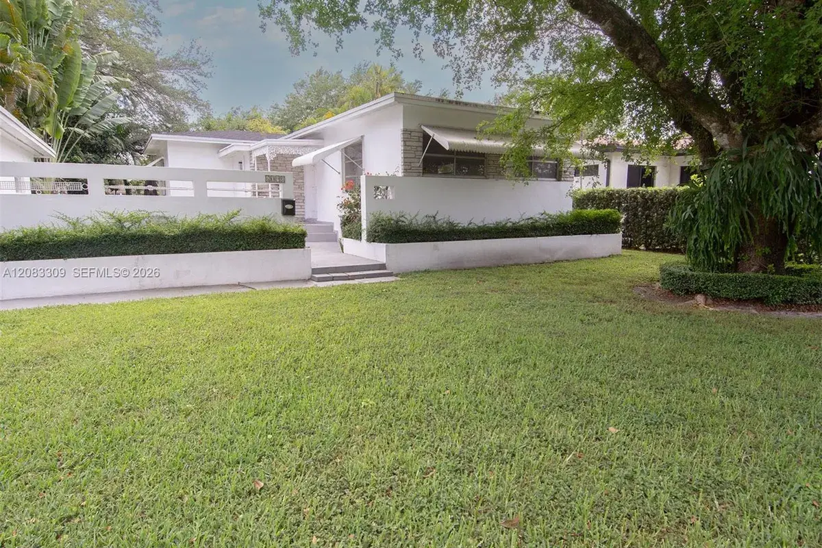 6090 SW 27th St, Miami FL 33155