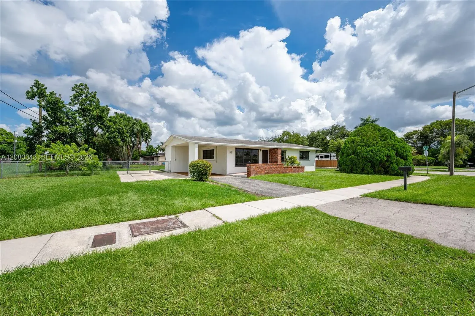955 NW 15th St, Homestead FL 33030