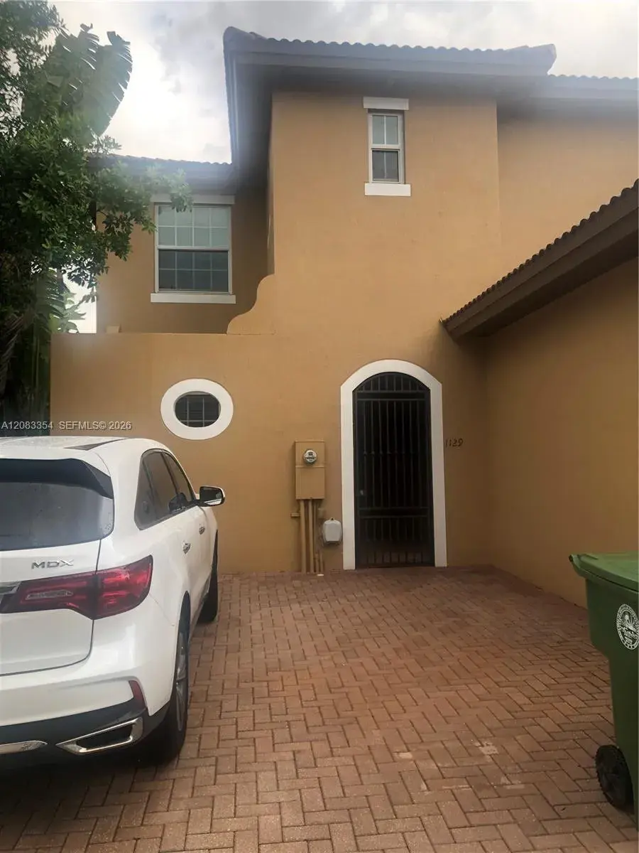 1129 SW 147th Ter, Pembroke Pines FL 33027