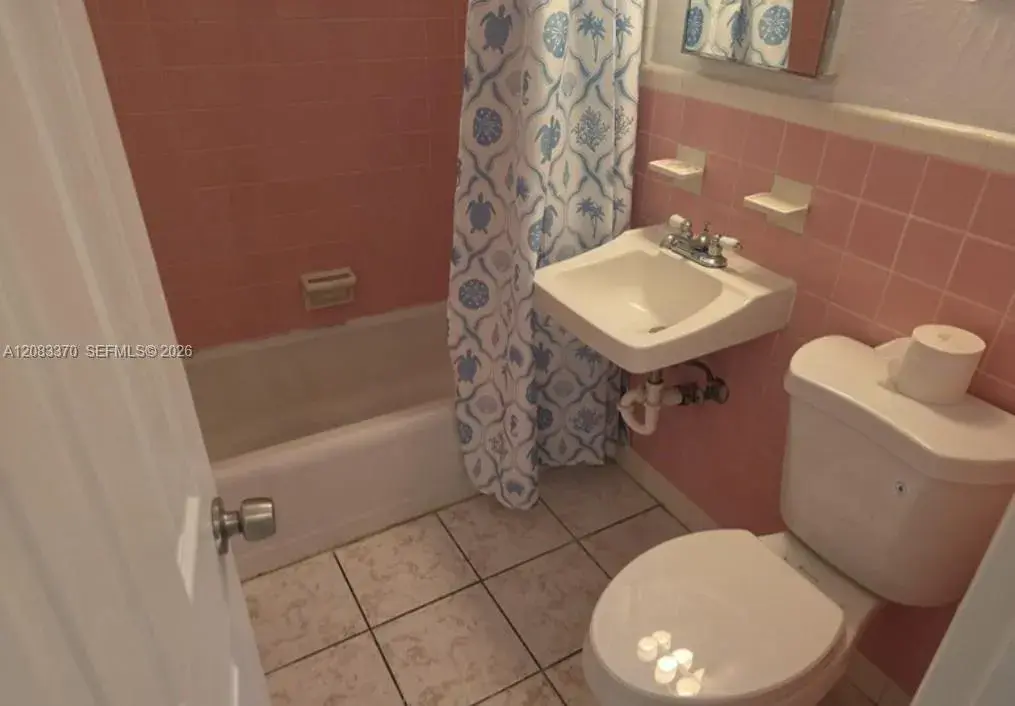 341 Monroe St # 4, Hollywood FL 33019