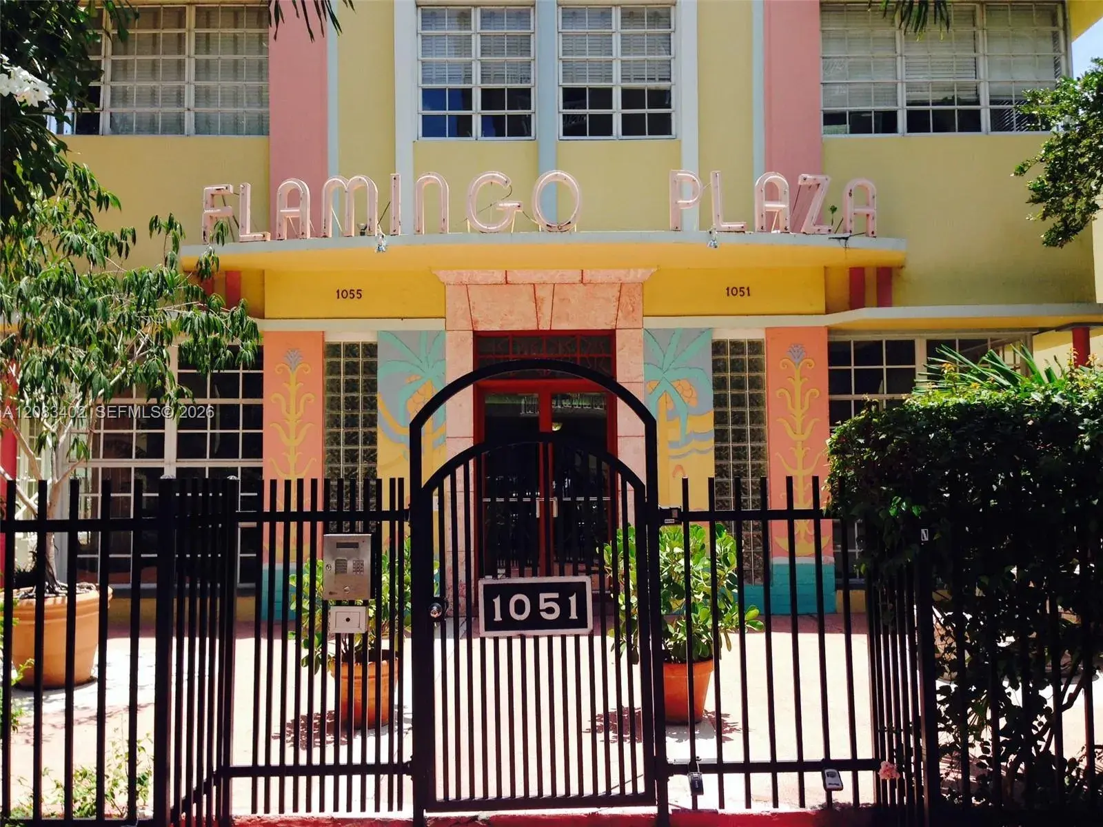1 bedroom 1 bath Residential for sale at 1051 Meridian Ave # 1E, Miami Beach FL 33139