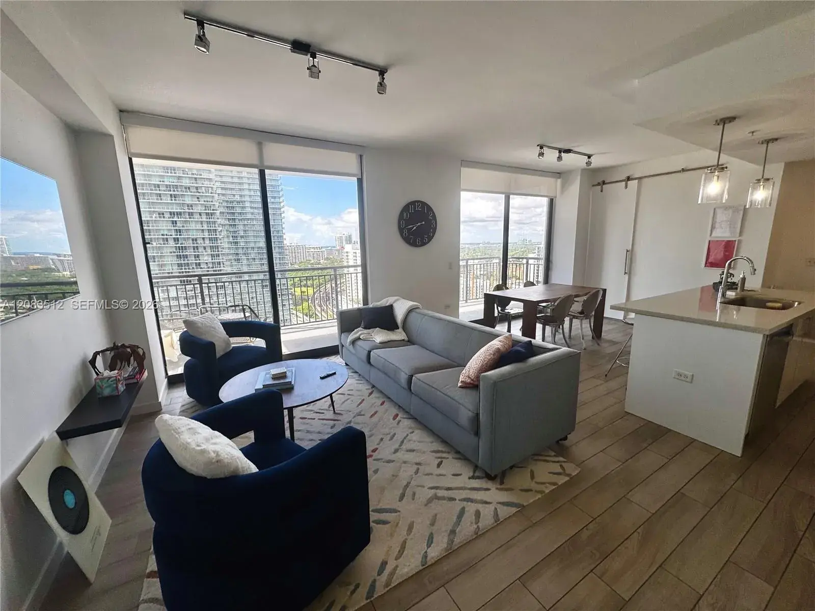 2 bedroom 1 bath Residential for sale at 999 SW 1st Ave # 2303, Miami FL 33130