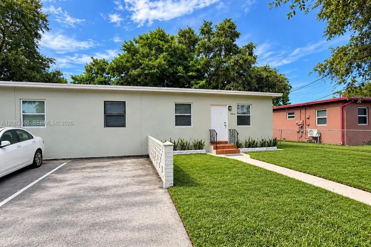 2027 NW 91st St # 2025, Miami FL 33147