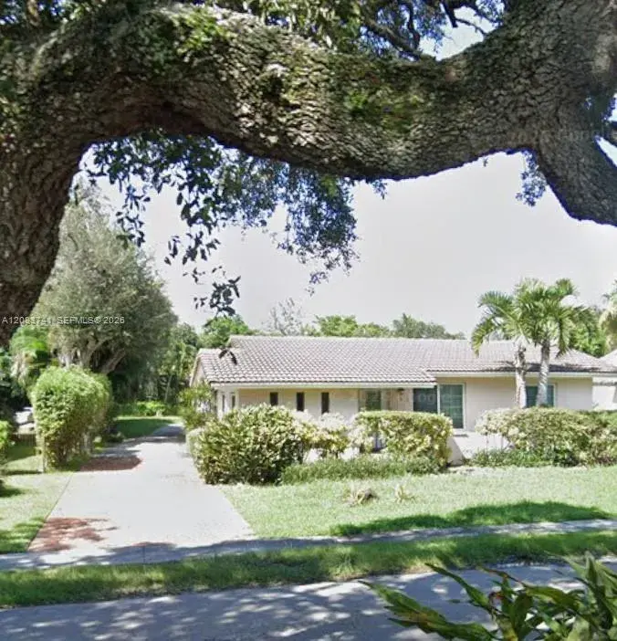 4 bedroom 3 bath Residential for sale at 633 NE 119th St, Biscayne Park FL 33161