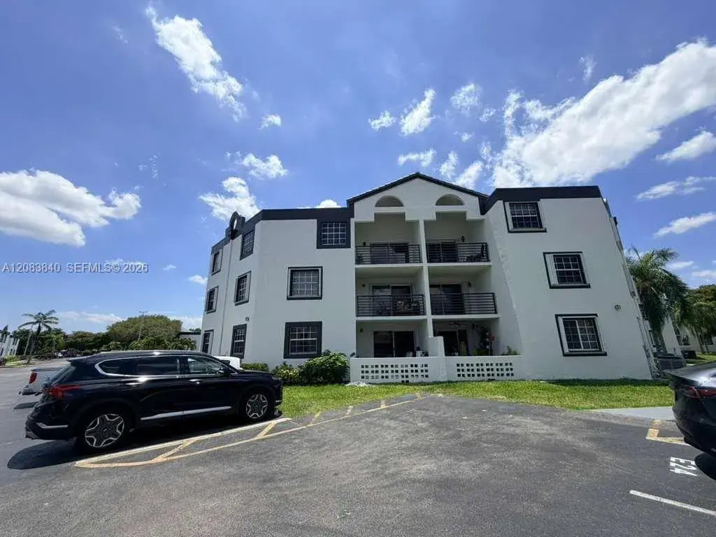 2 bedroom 2 bath Residential for sale at 9715 Fontainebleau Blvd # E308, Miami FL 33172