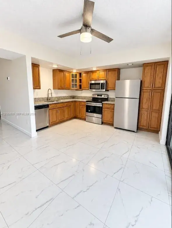 8760 SW 133rd Ave Rd # 302, Miami FL 33183