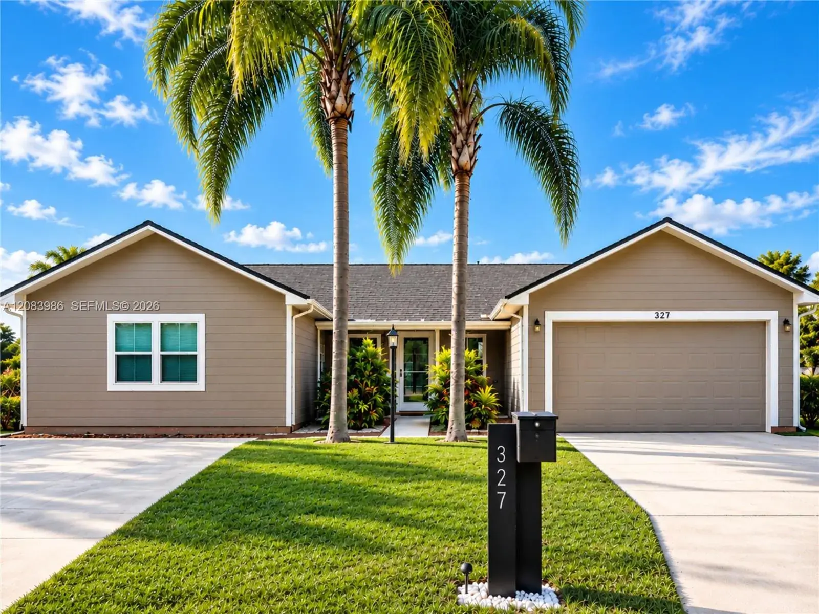 5 bedroom 2 bath Residential for sale at 327 Marquee Dr, Kissimmee FL 34758