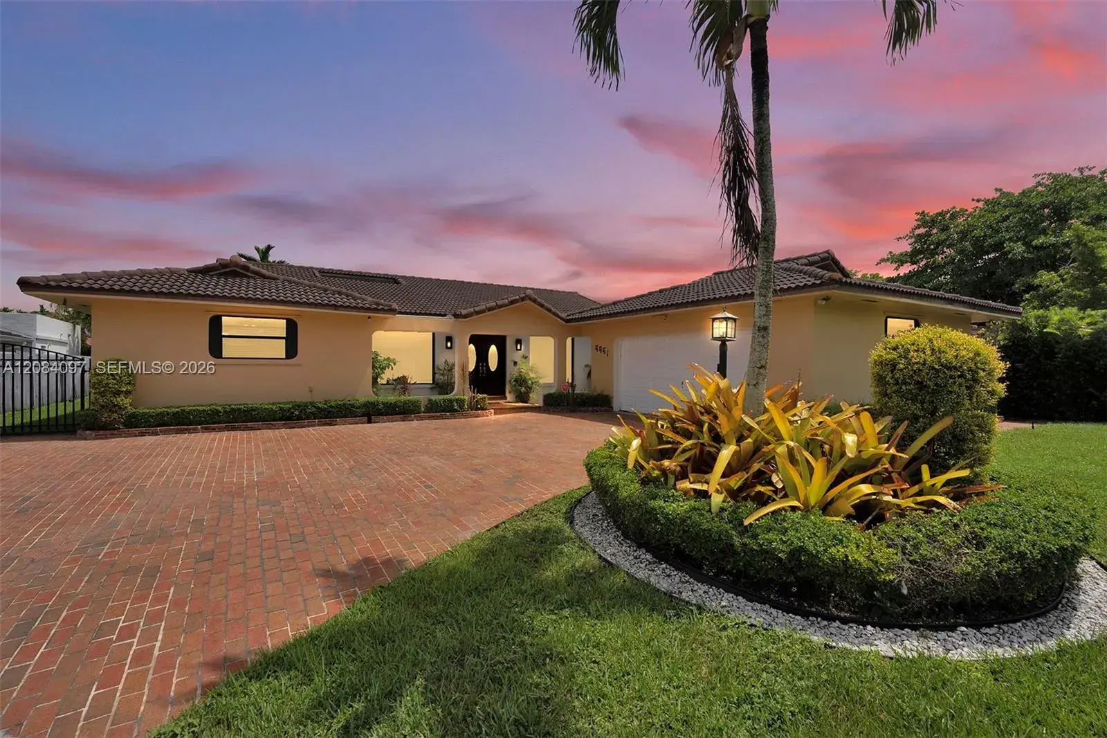 9951 SW 30th St, Miami FL 33165