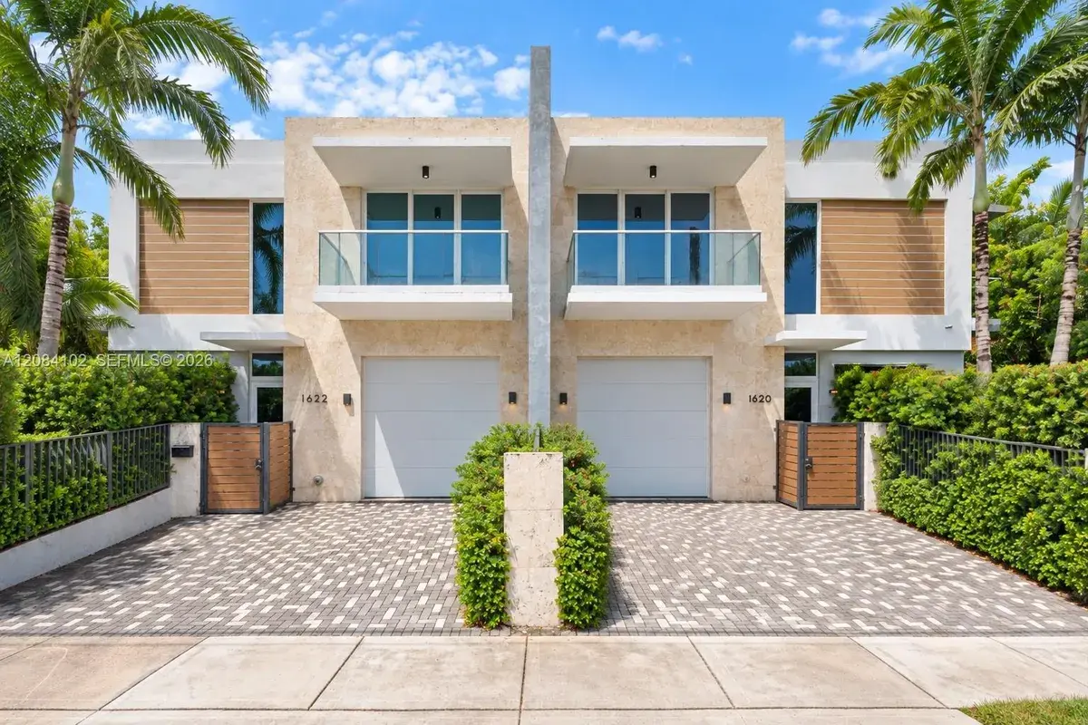 1622 SW 30th Ave, Miami FL 33145